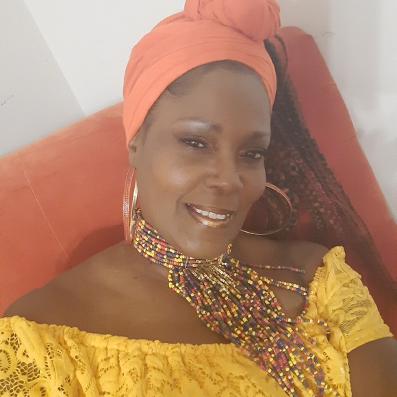 Meet your Posher, Sonja - Picture 1 of 1